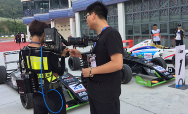 F1賽車現(xiàn)場攝像機視頻無線傳輸案例